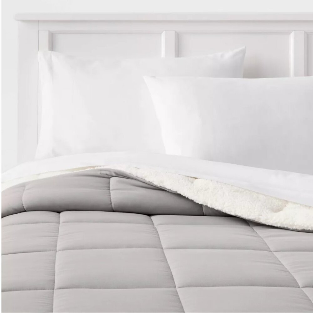 GRAY - Microfiber Reversible Comforter (Size TWIN Extra Long)-Faux Shearling-NEW